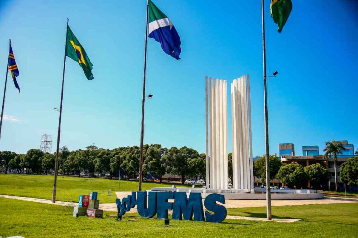 Qualifica UFMS oferece vagas de mestrado e doutorado para professores e  técnicos – UFMS