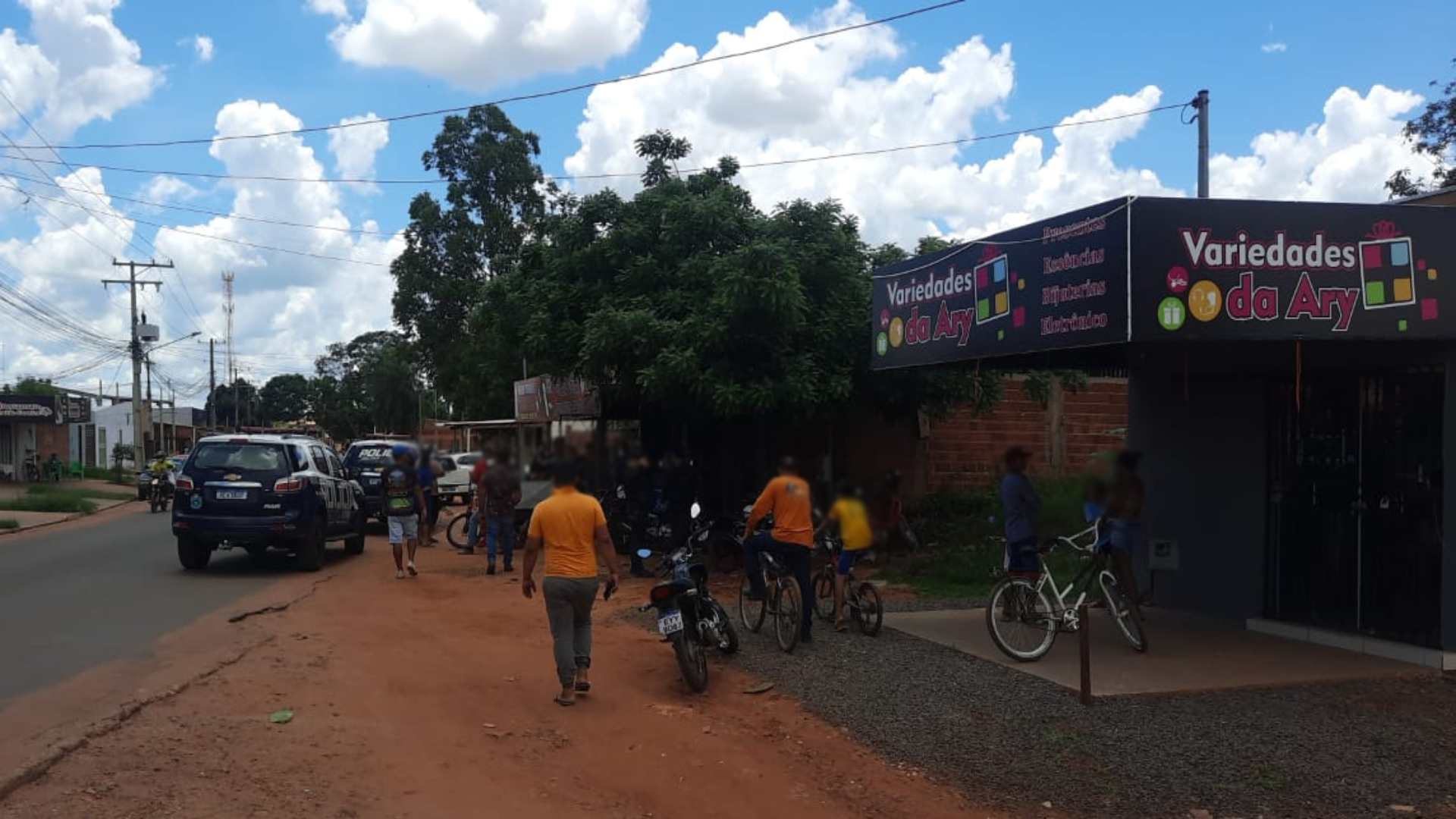 Trio em carro vermelho faz vários disparos e executa homem de 26 anos em Campo Grande