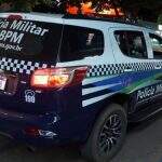 Motorista foge após bater carro contra muro de residência em Nova Andradina