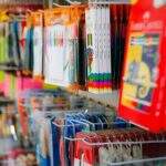 Material escolar: Procon de Três Lagoas encontra variação de R$ 45,40 em caixa de lápis de cor