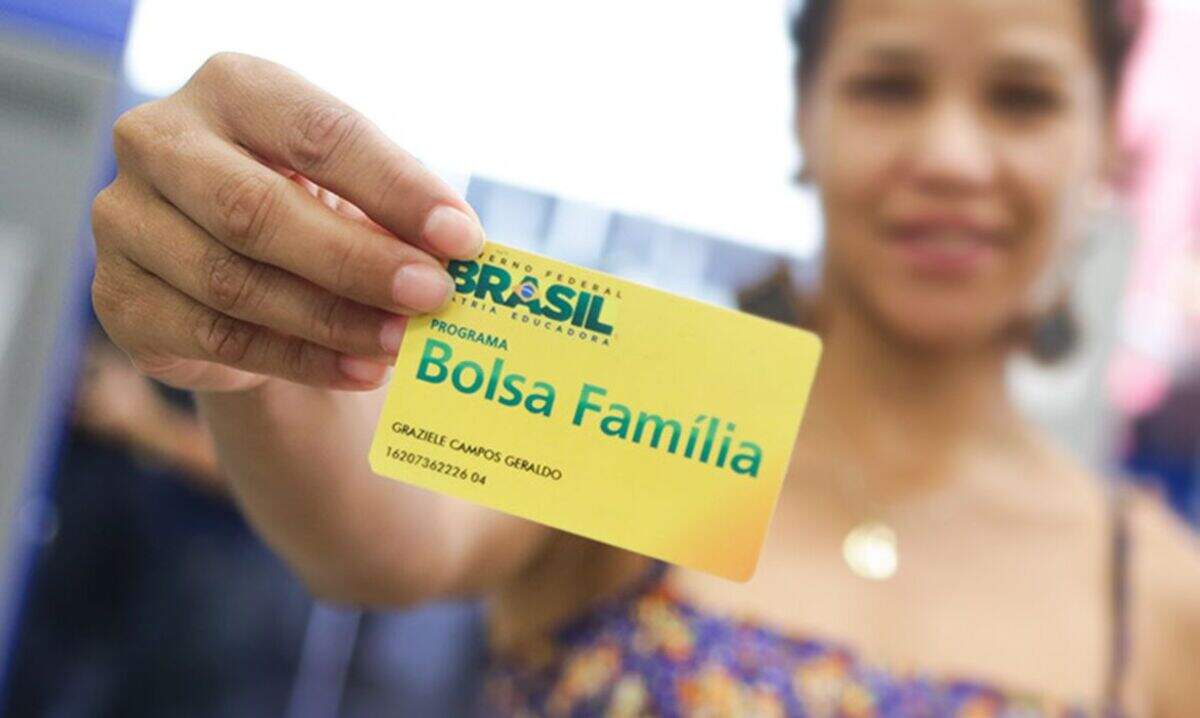 Novo Bolsa Família de R$ 600: confira o calendário de pagamento e como solicitar