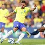 Vitor Roque faz 2 e Brasil vence Equador no hexagonal do Sul-Americano Sub-20