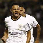 Corinthians deslancha no segundo tempo e goleia na estreia da Copinha