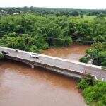 Ponte de Nioaque tem trânsito interditado após fortes chuvas
