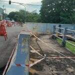 Risco de desmoronamento obriga Prefeitura a interditar ponte em avenida de Campo Grande