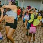 Carnaval de rua tem estrutura exclusiva para público infantil, mães e idosos em Campo Grande