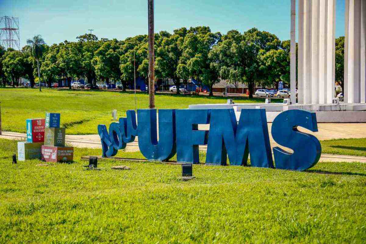Com salários de até R$ 11 mil, inscrições para concurso de professores da UFMS começam nesta segunda