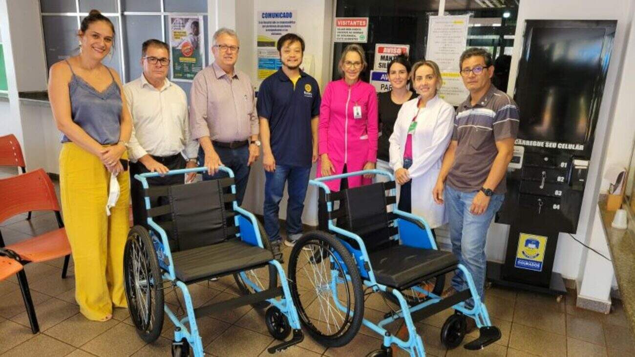 Hospital de MS recebe cadeiras de rodas para atendimento de pacientes obesos