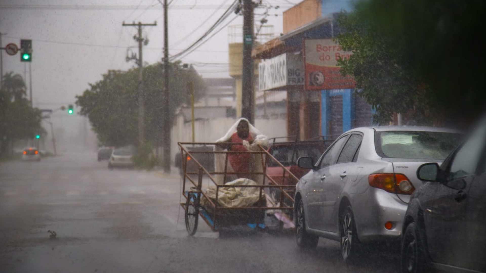 Mato Grosso do Sul tem alerta para chuvas intensas com alto risco de alagamento