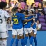 Marta desequilibra e Brasil derrota Japão em amistoso no futebol feminino