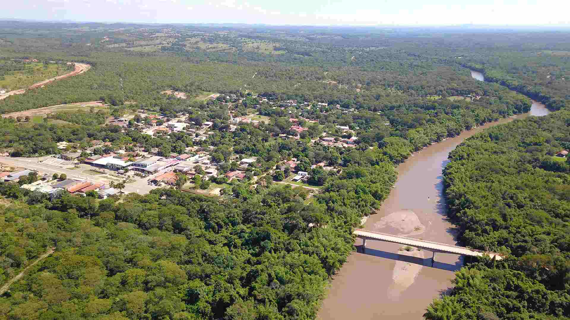 Rio Miranda atinge nível de emergência e pode causar alagamentos em Bonito