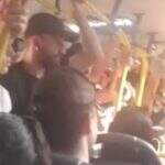 VÍDEO: Espremidos em ônibus lotado, trabalhadores dividem espaço até nas escadas