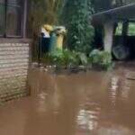 VÍDEO: Atrativo turístico de Coxim, restaurante fica inundado após nível do rio subir