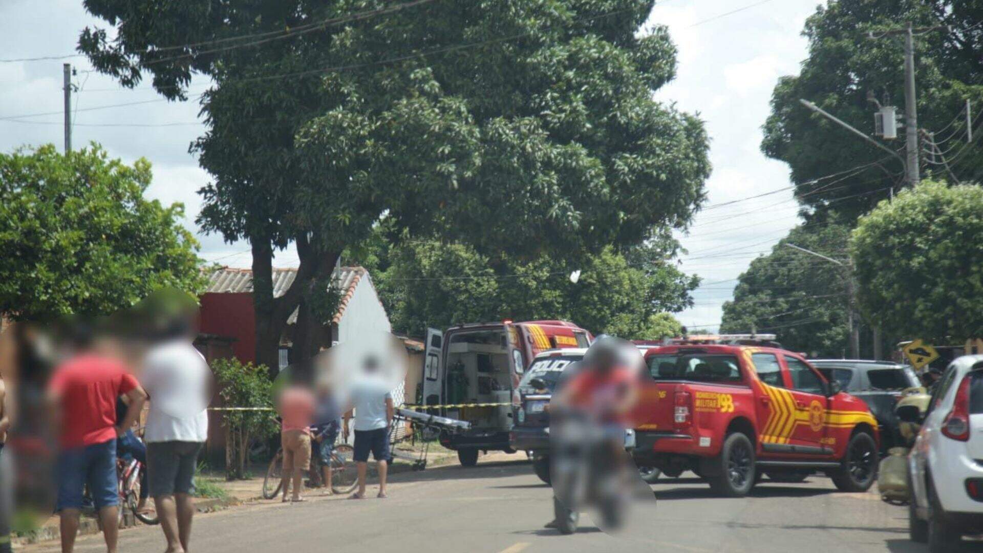 Atirador em moto fere dois durante atentado no Tijuca, em Campo Grande