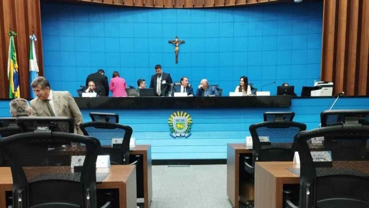 Deputados aprovaram subsídio de até R$ 41,6 mil para membros do MPMS em primeira discussão