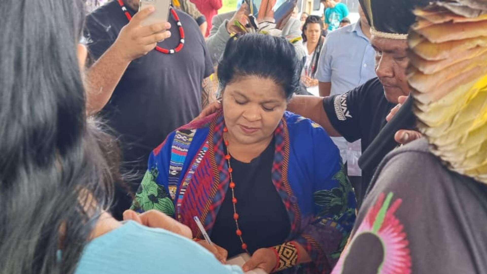 Ministra diz que vai avançar com processos de demarcação de terras indígenas em MS