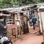 Amhasf mantém promessa de entrega de casas para 2024 após protesto na favela do Mandela