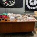 Polícia realiza prisão e apreende cocaína que era vendida em comércio