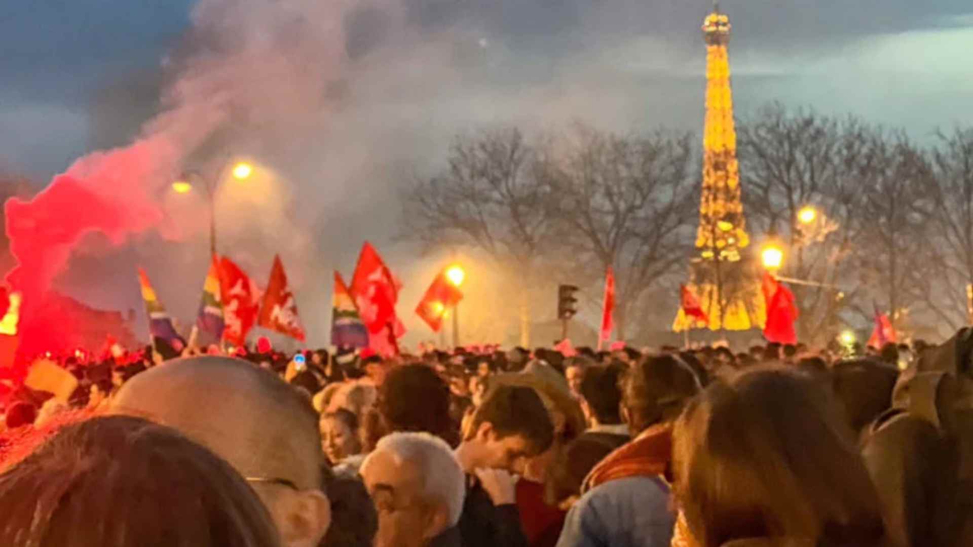 Protestos tomam a França com novas ações contra a reforma da previdência de Macron