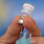 Liberação de dose bivalente imunizou de 27,6 mil pessoas contra covid-19 em Campo Grande