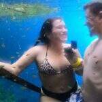 Jovem tem pedido de casamento submerso em Lagoa Misteriosa e celebra: ‘me ama até debaixo da água’