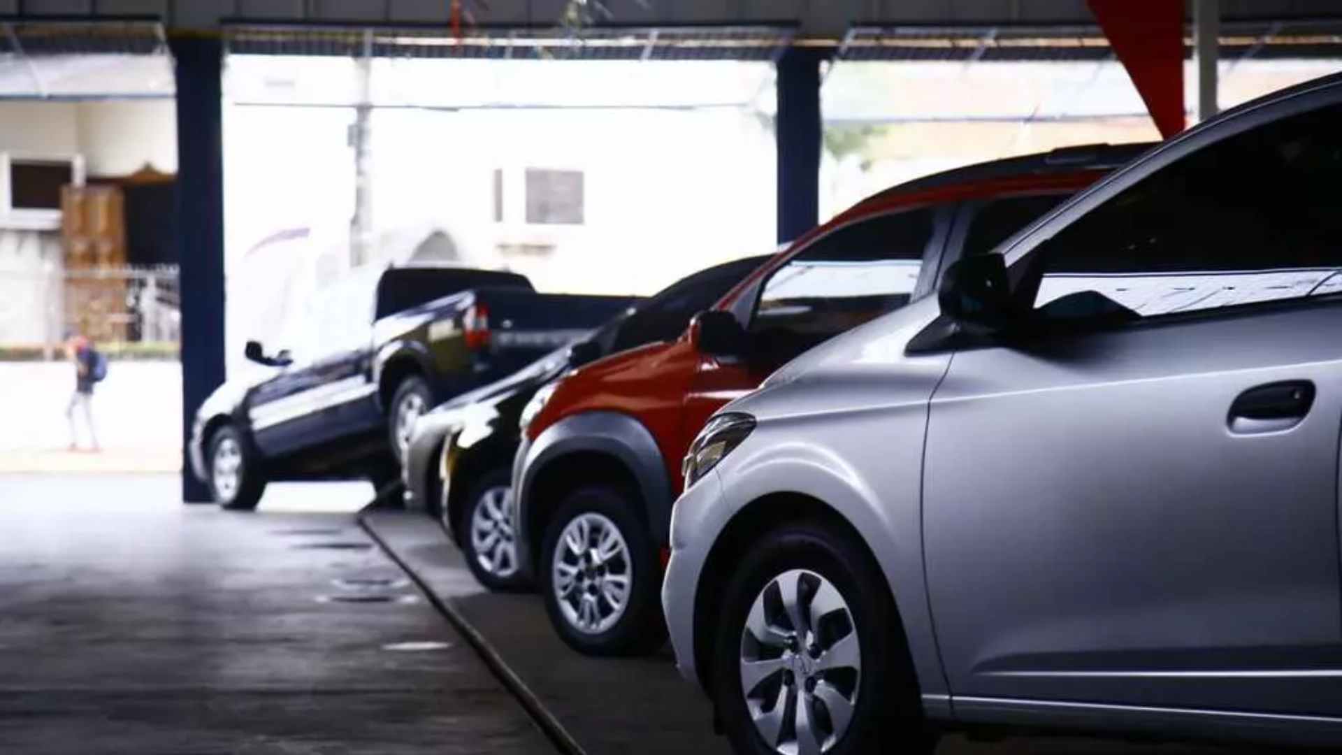 Governo Federal anuncia corte de impostos para deixar carro 0 km mais barato