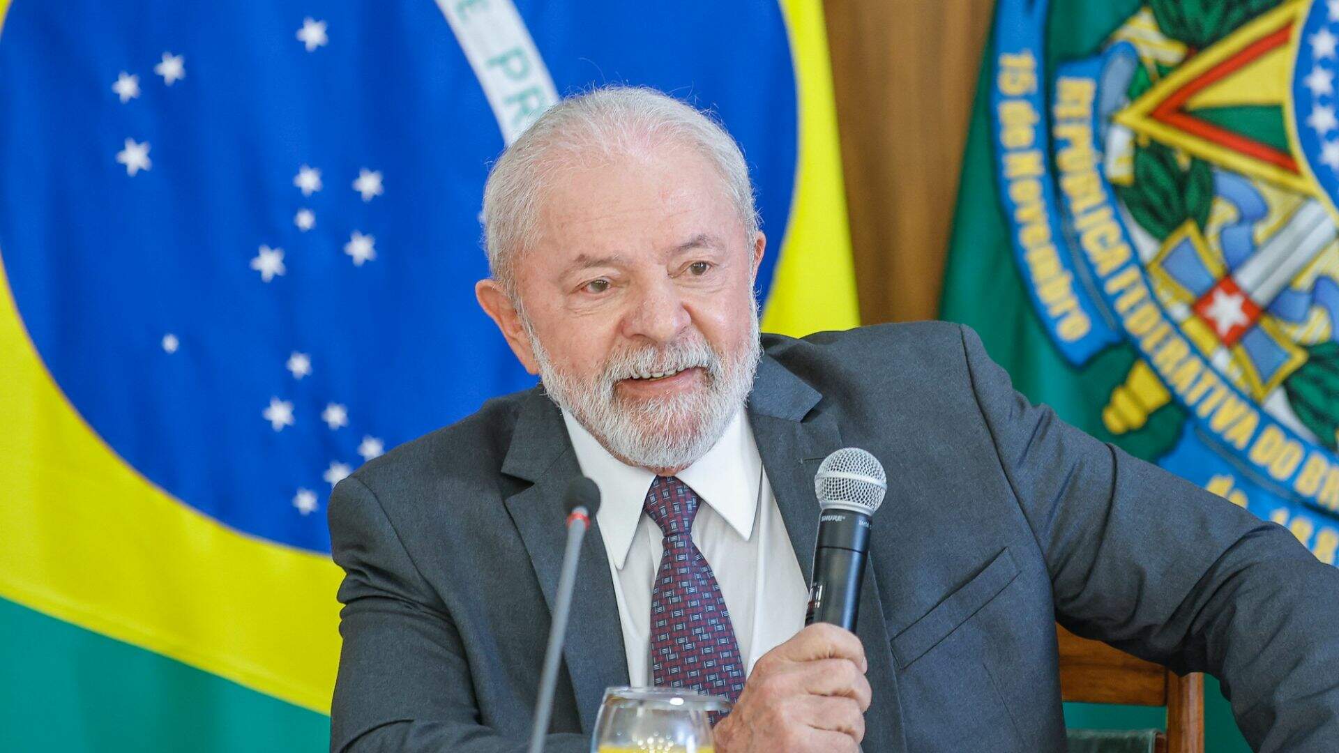 Lula parabeniza Santiago Peña por eleição no Paraguai e defende fortalecimento das relações