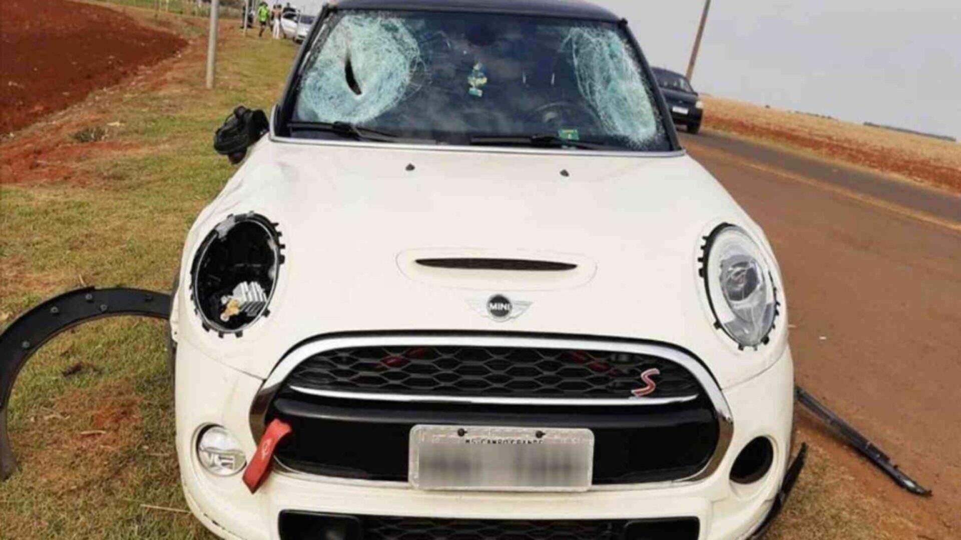 Motorista de Mini Cooper que atropelou três e matou jovem na saída de festa é denunciado