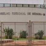 Clínico geral é afastado por ‘inventar’ especialidade sem residência médica em Campo Grande