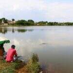 Apesar de pesca liberada, peixes não nativos na Lagoa Itatiaia ‘bagunçam’ cadeia alimentar