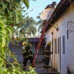 Morador coloca fogo e destrói a própria casa na 26 de Agosto em Campo Grande