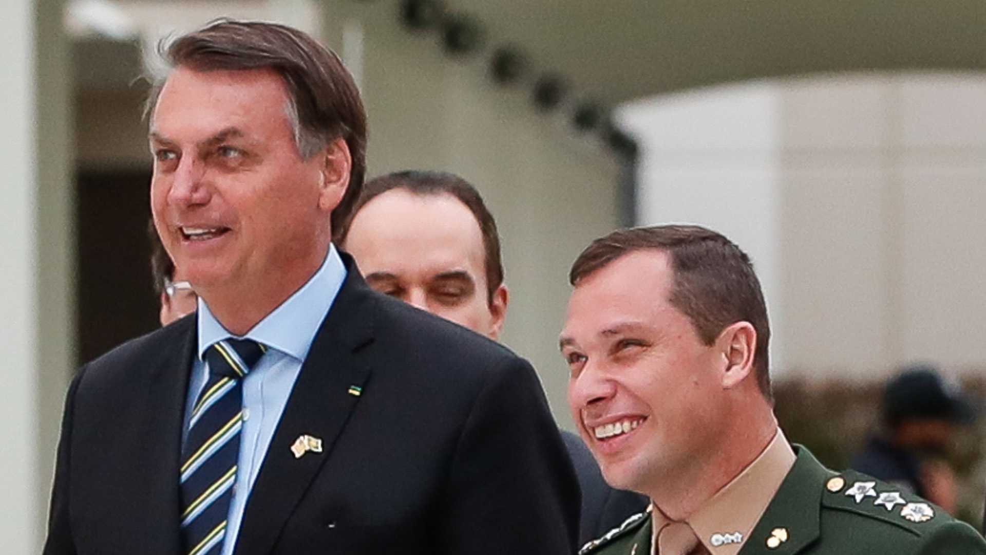 Polícia Federal apreende cerca de R$ 190 mil com ex-ajudante de Bolsonaro
