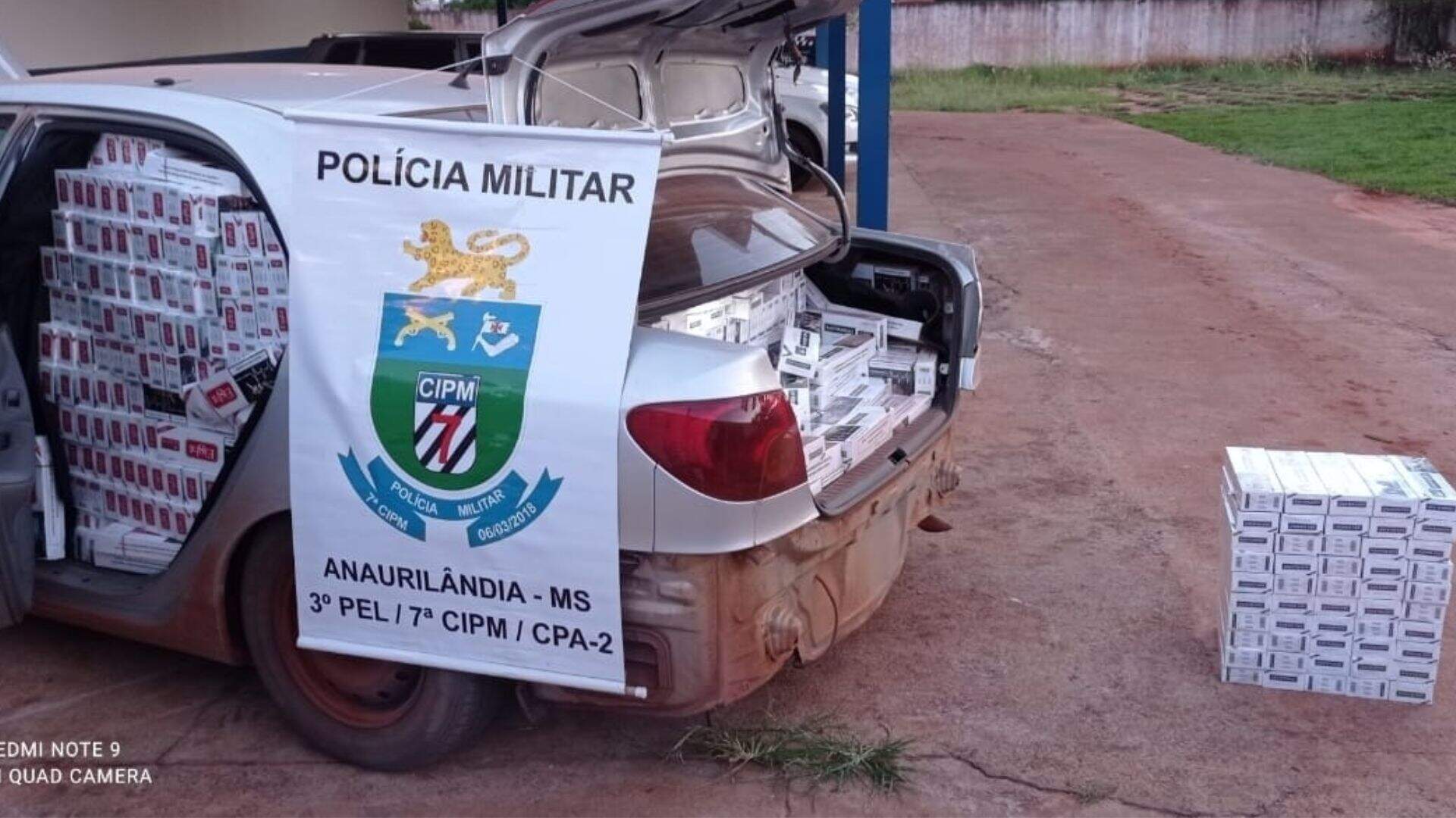 PM apreende veículo carregado com cigarros contrabandeados em Anaurilândia
