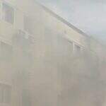 Incêndio toma conta de apartamento de condomínio no Tiradentes e prédio é evacuado