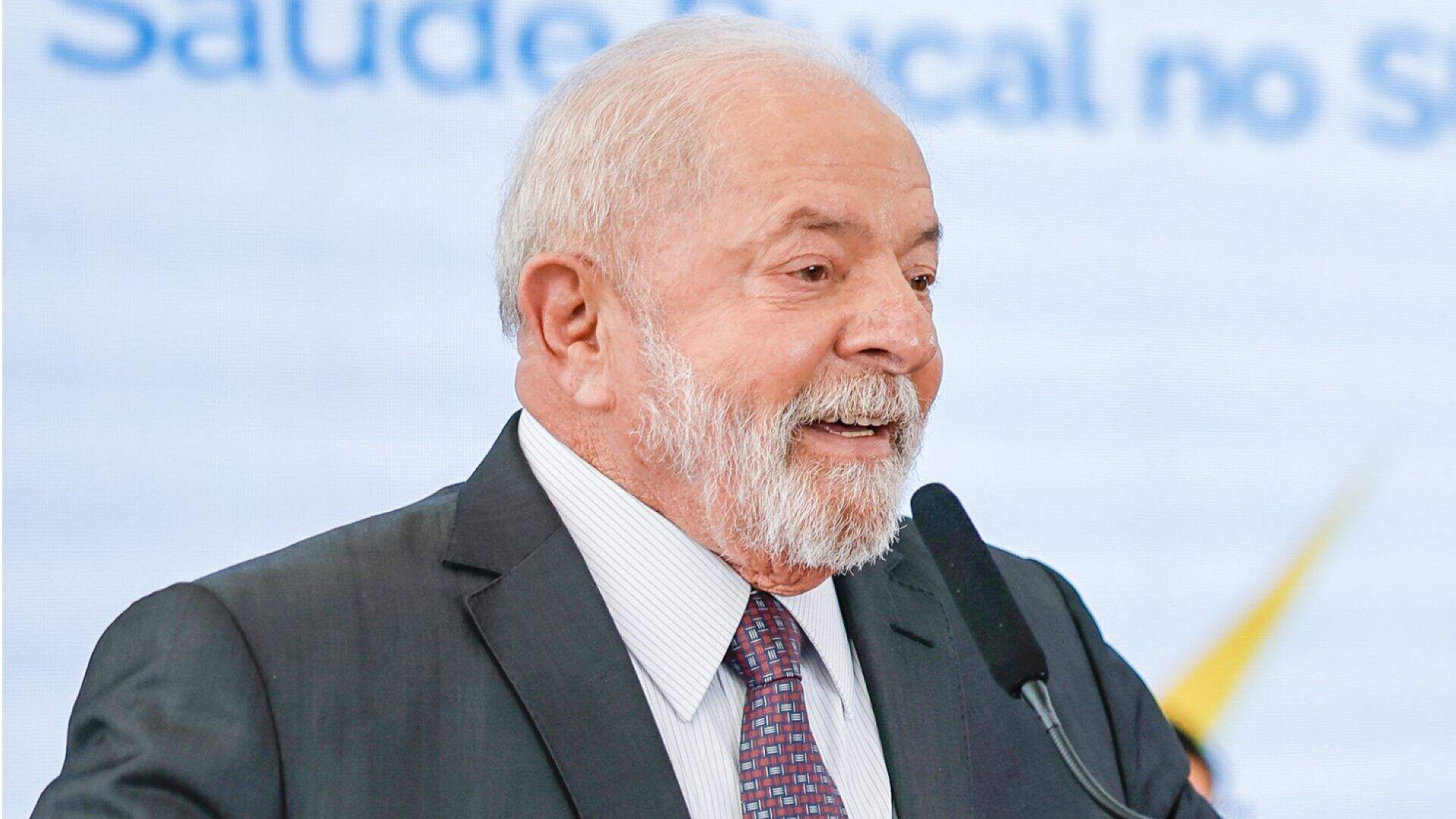 Lula defende destinação de imóveis da União abandonados para sem-teto