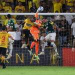 Palmeiras mostra força na Libertadores e derrota o Barcelona, em Guayaquil
