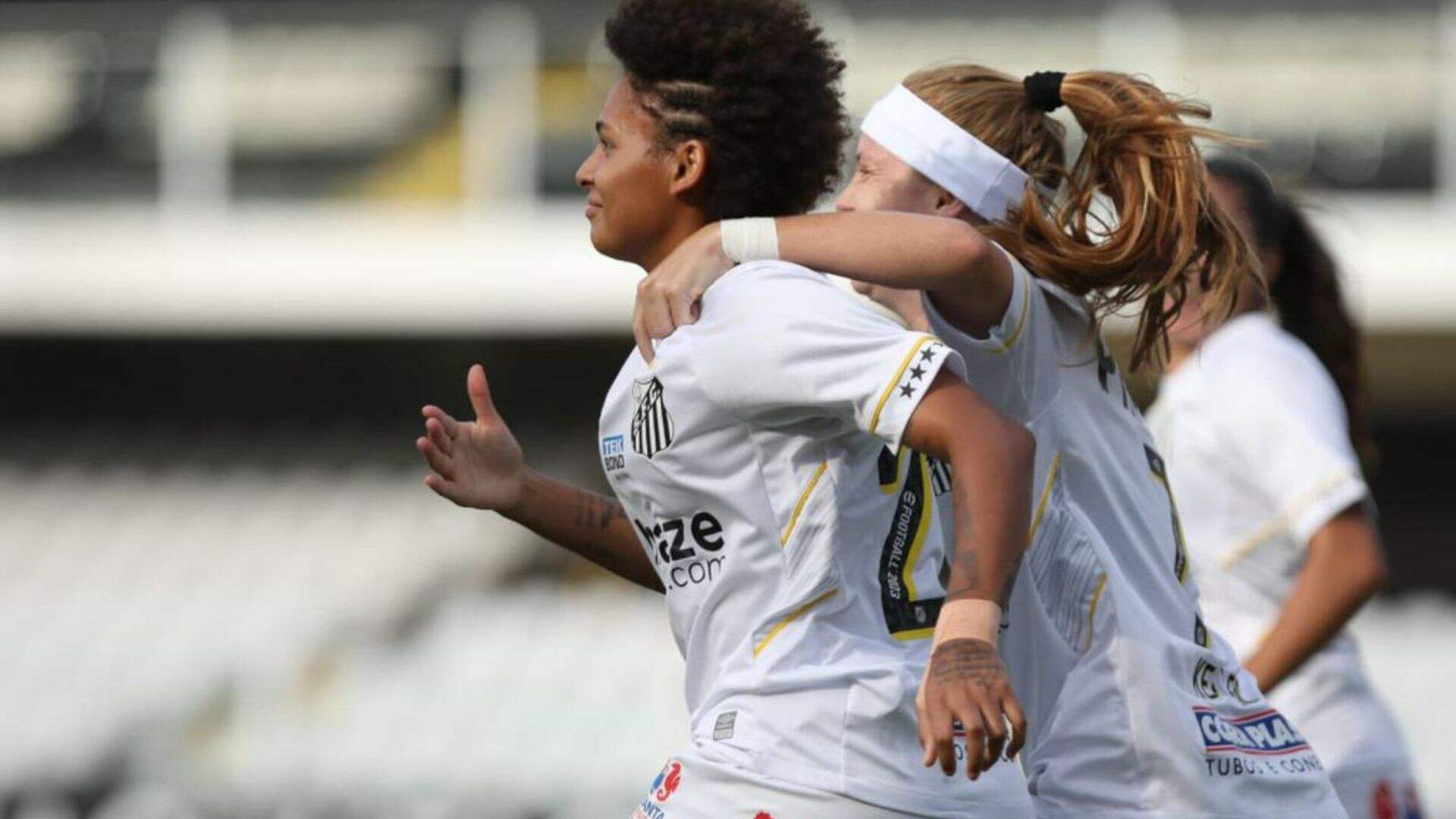 Brasileiro Feminino: Santos bate Atlético-MG e fica perto das quartas