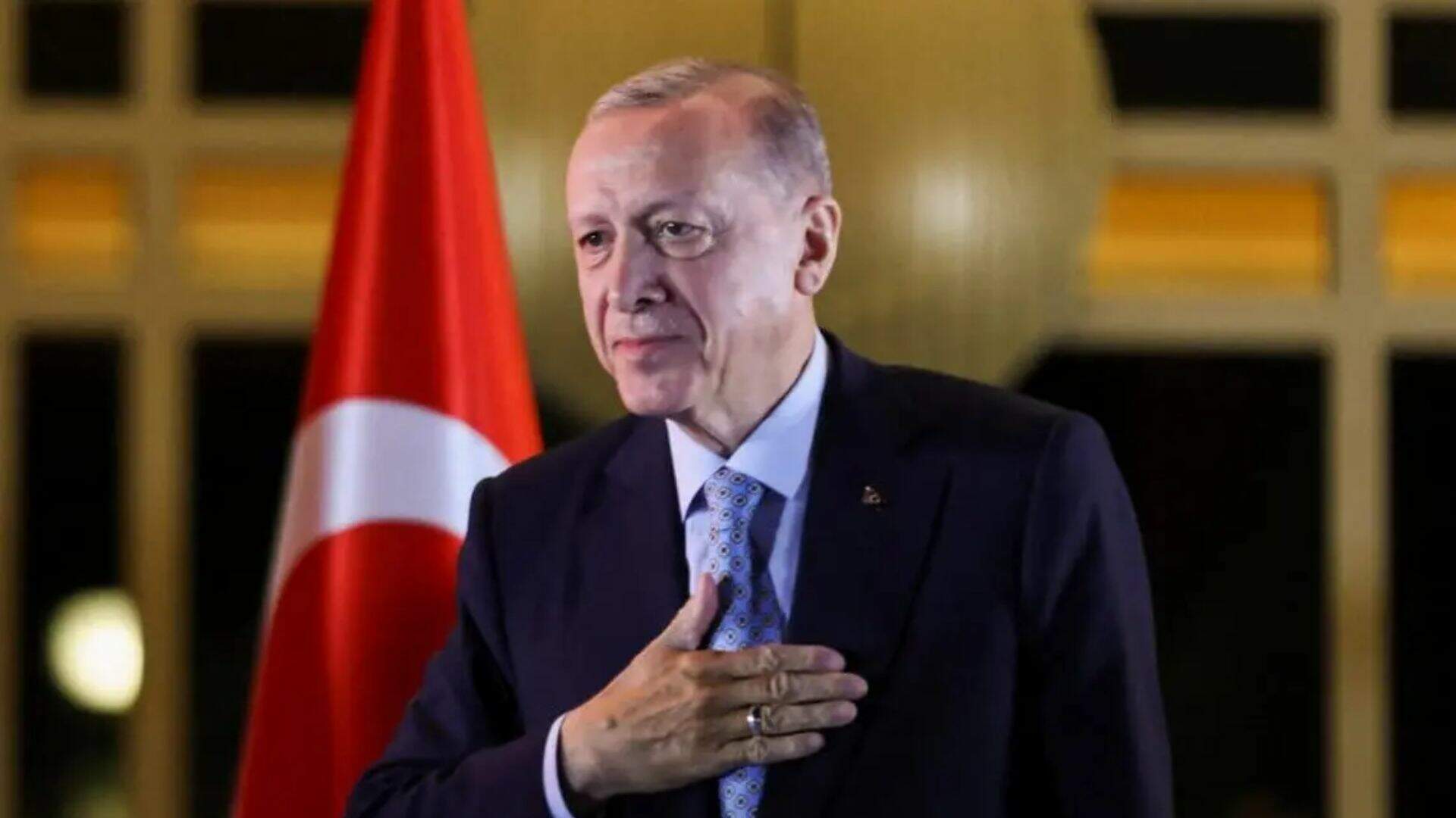 Erdogan toma posse como presidente da Turquia, iniciando seu terceiro mandato