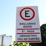 Cartão do Idoso: Lei garante que 5% das vagas de estacionamento sejam destinadas aos 60+