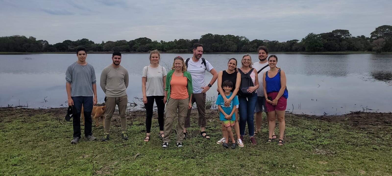 Turistas que participaram de caminhada. (Elias Tanus/Arquivo Pessoal)